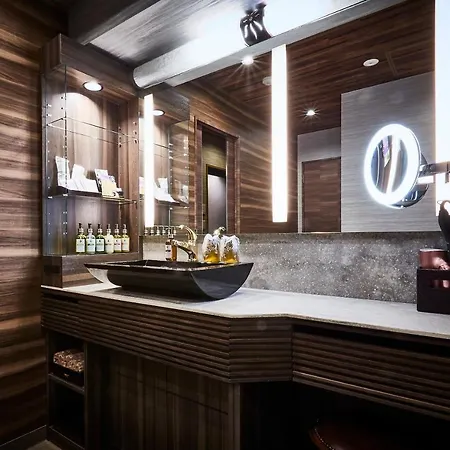 Petit Bali Ikebukuro (Adults Only) Hotel โตเกียว ภายนอก รูปภาพ