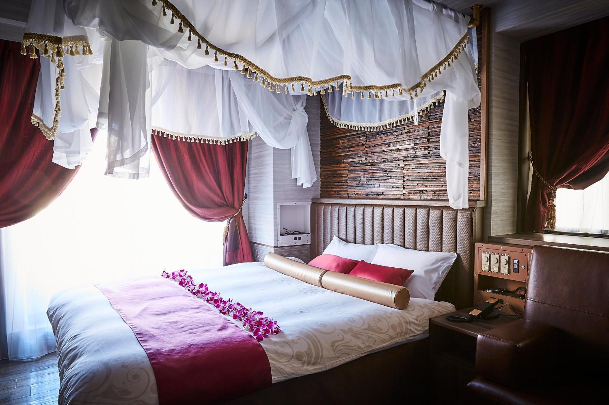 โรงแรม Petit Bali Ikebukuro (adults Only) 4*